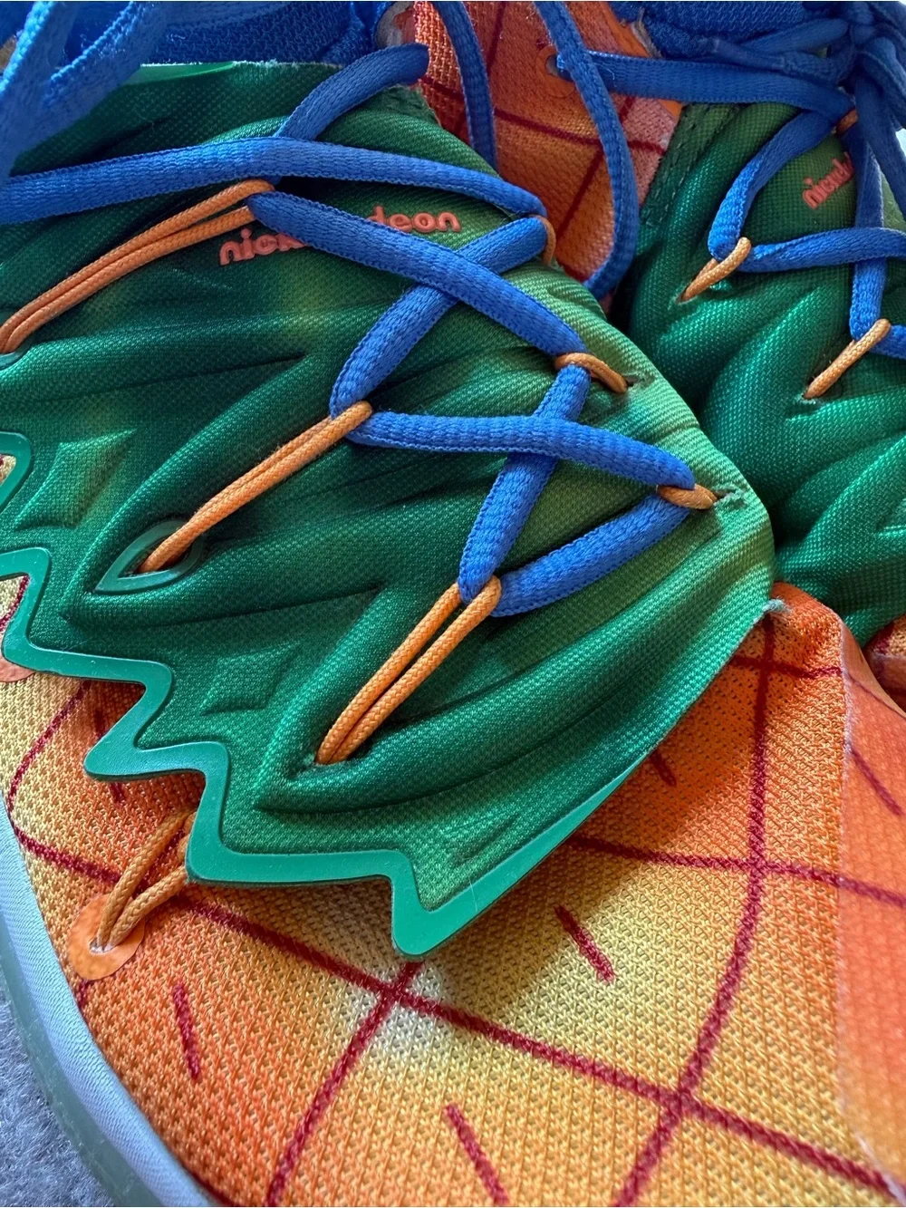 Size 11 - SpongeBob SquarePants x Nike Kyrie 5 Pineapple House Shoes